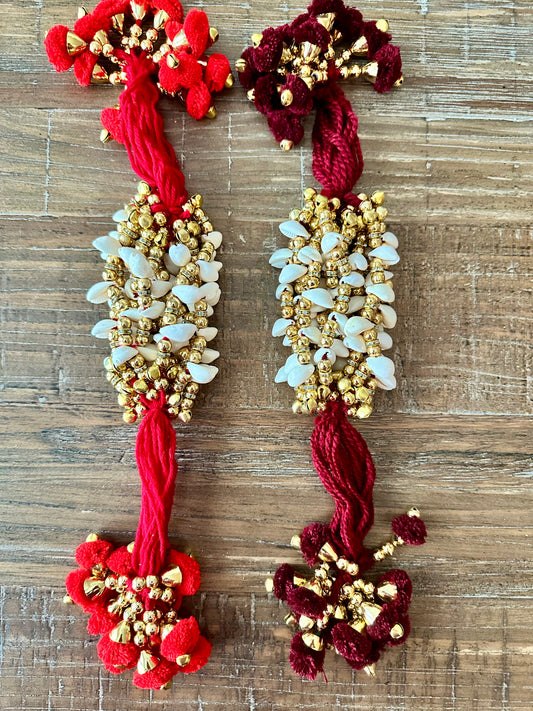 Ganne with Shells and Pom Pom ends - Pack of 12
