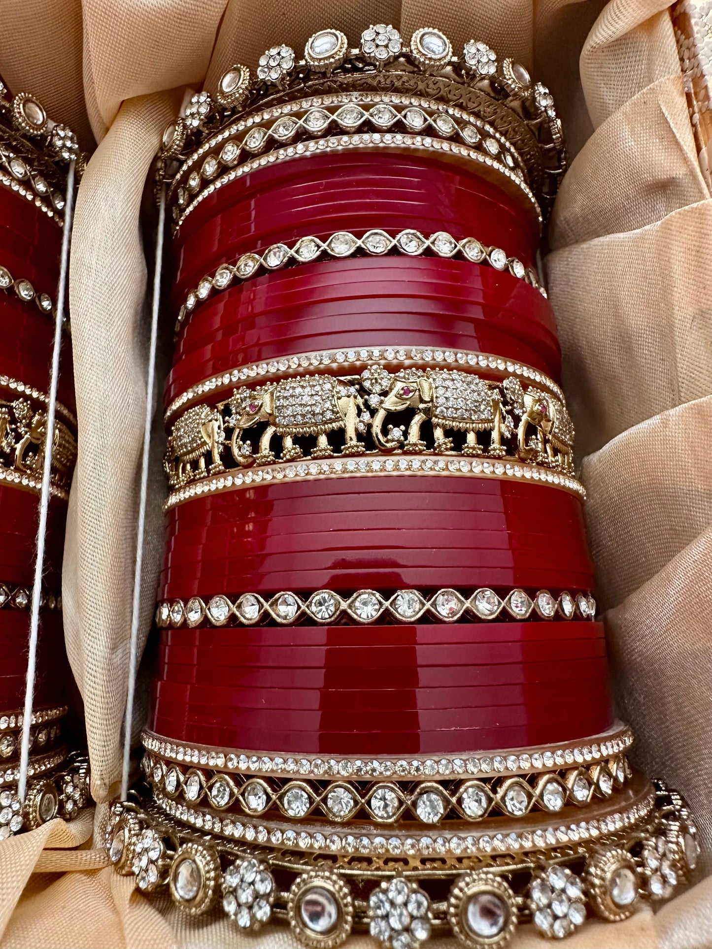 Anvi Chooda Set