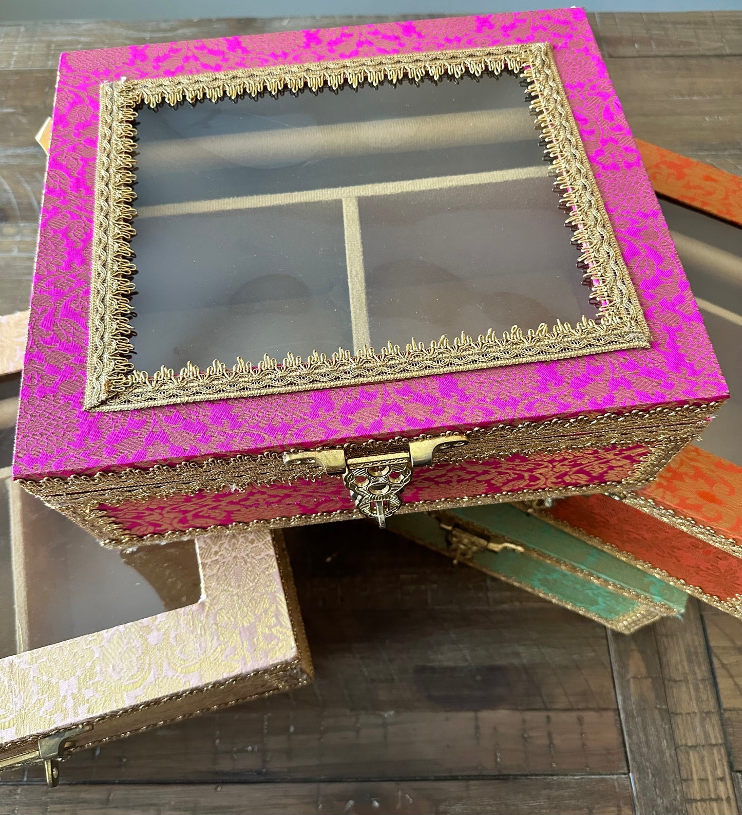 Chooda and Kaleere Trousseau Box