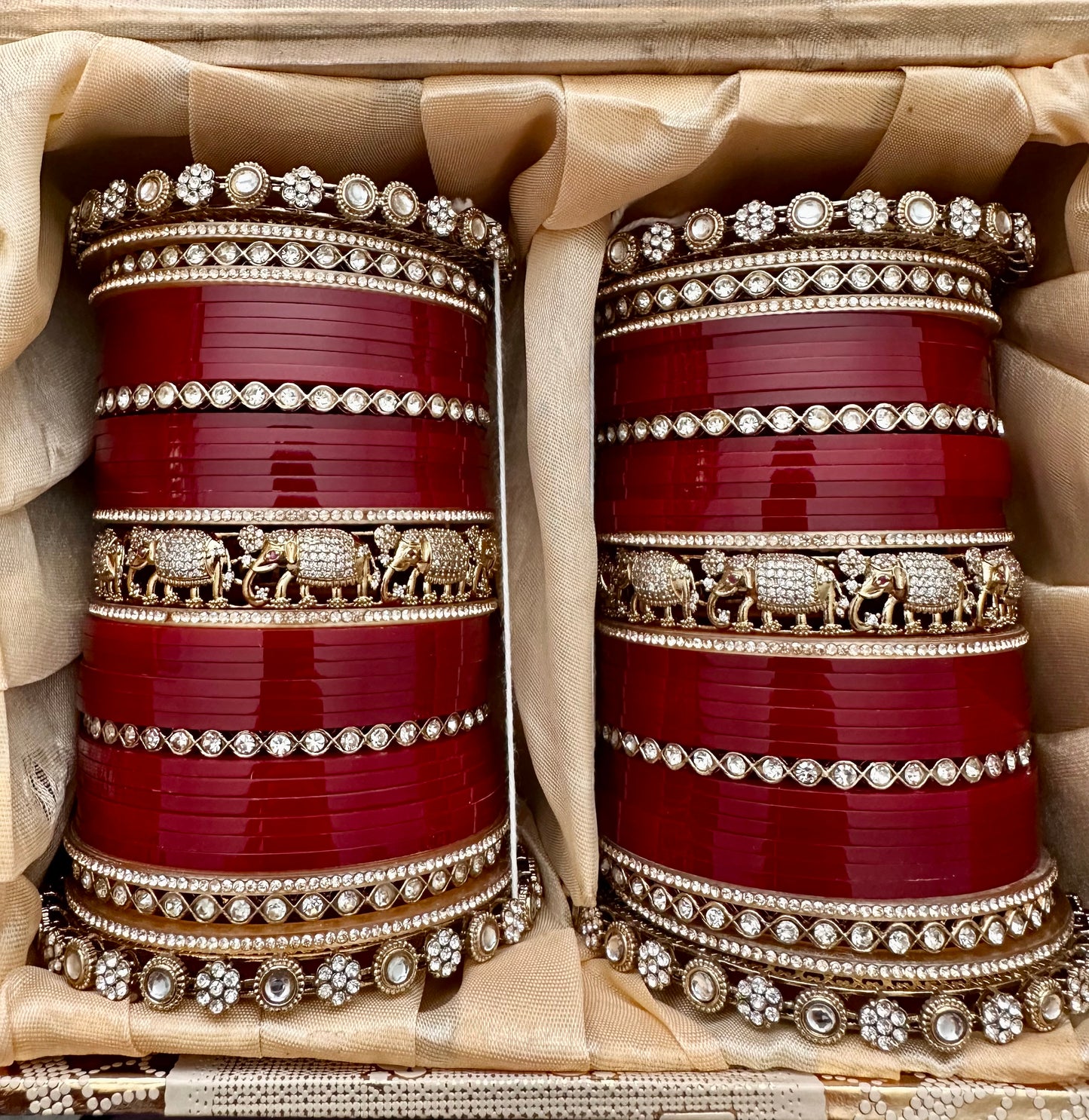 Anvi Chooda Set