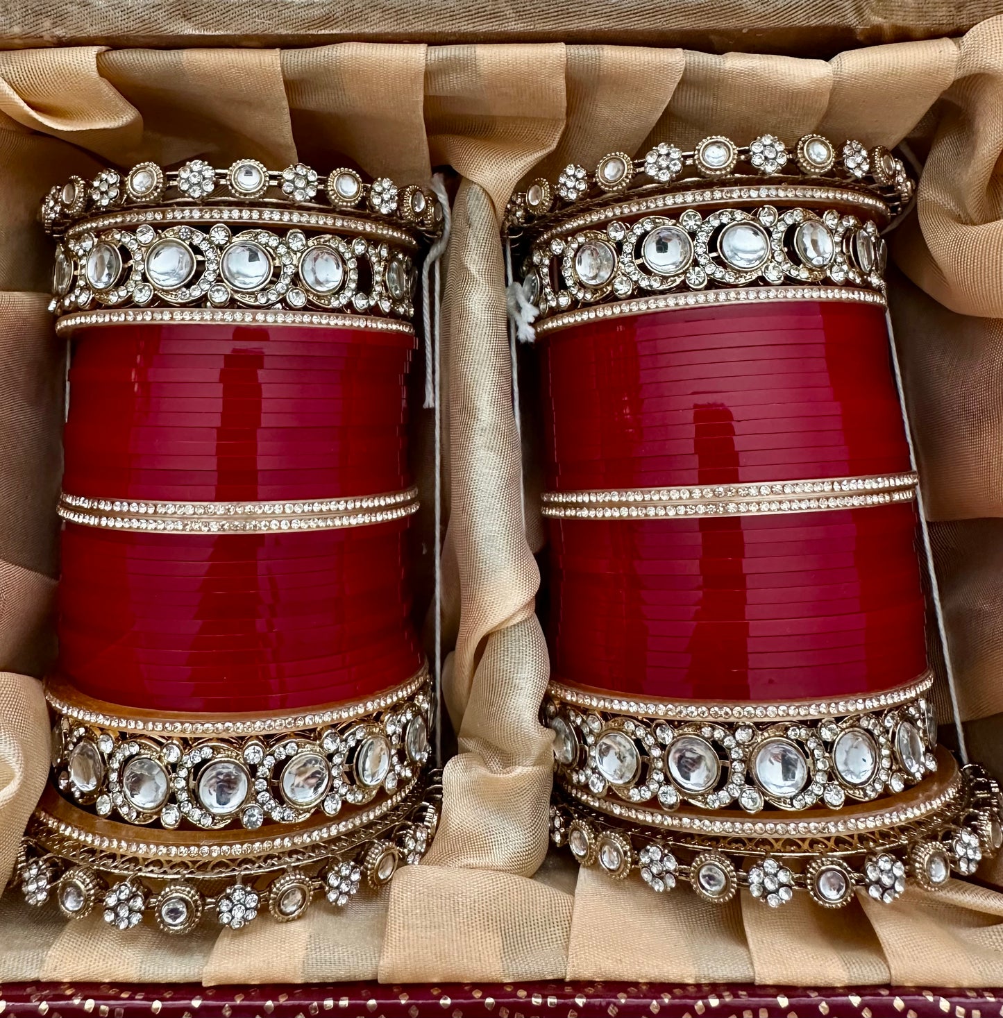 Mahi Chooda Set