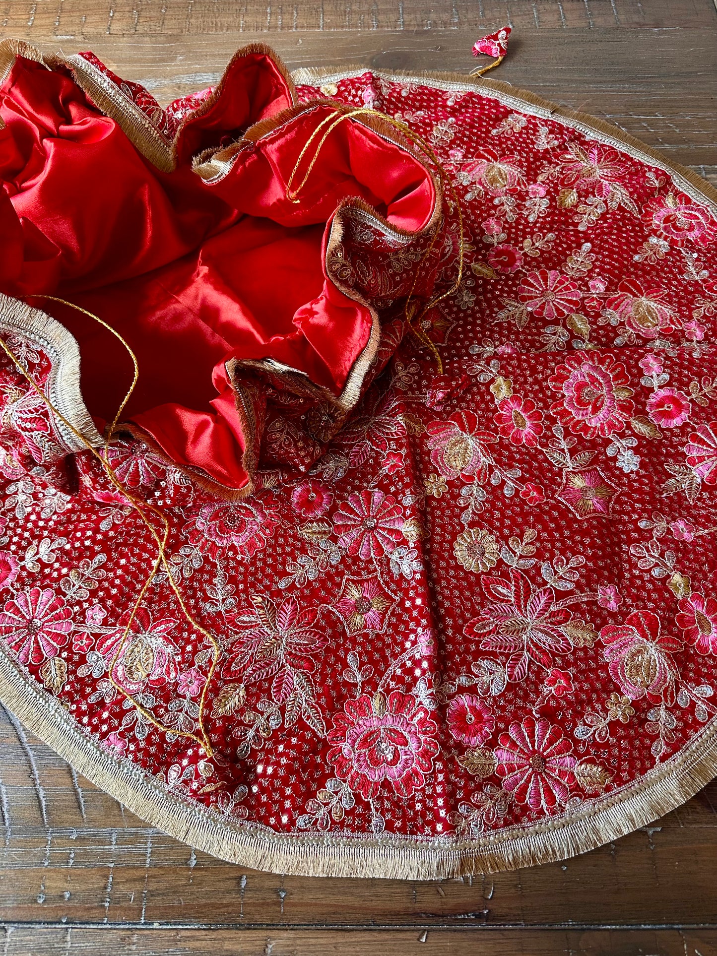 Simar Shagun Lap Potli Set | Dark Red Thread Work