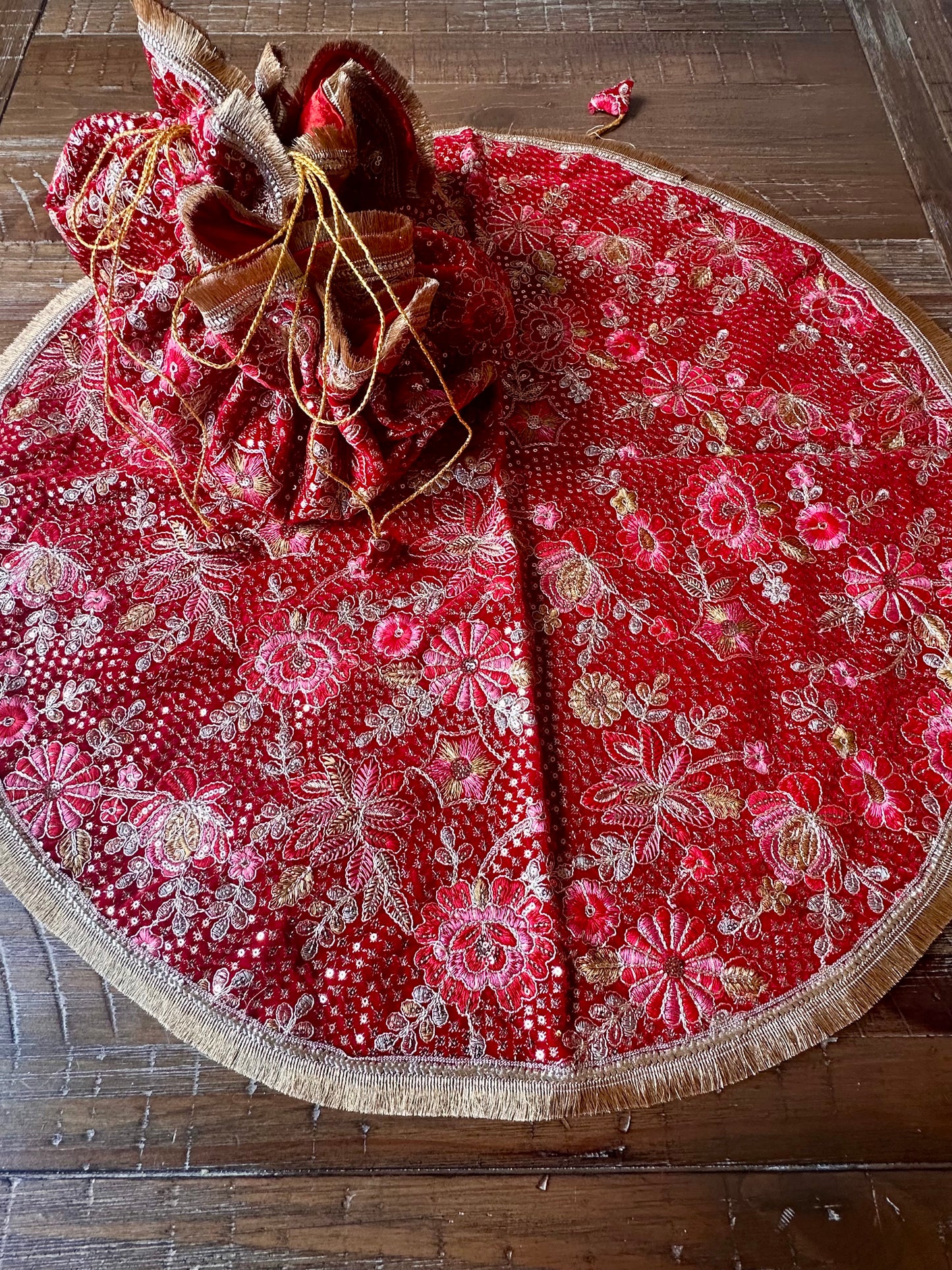 Simar Shagun Lap Potli Set | Dark Red Thread Work