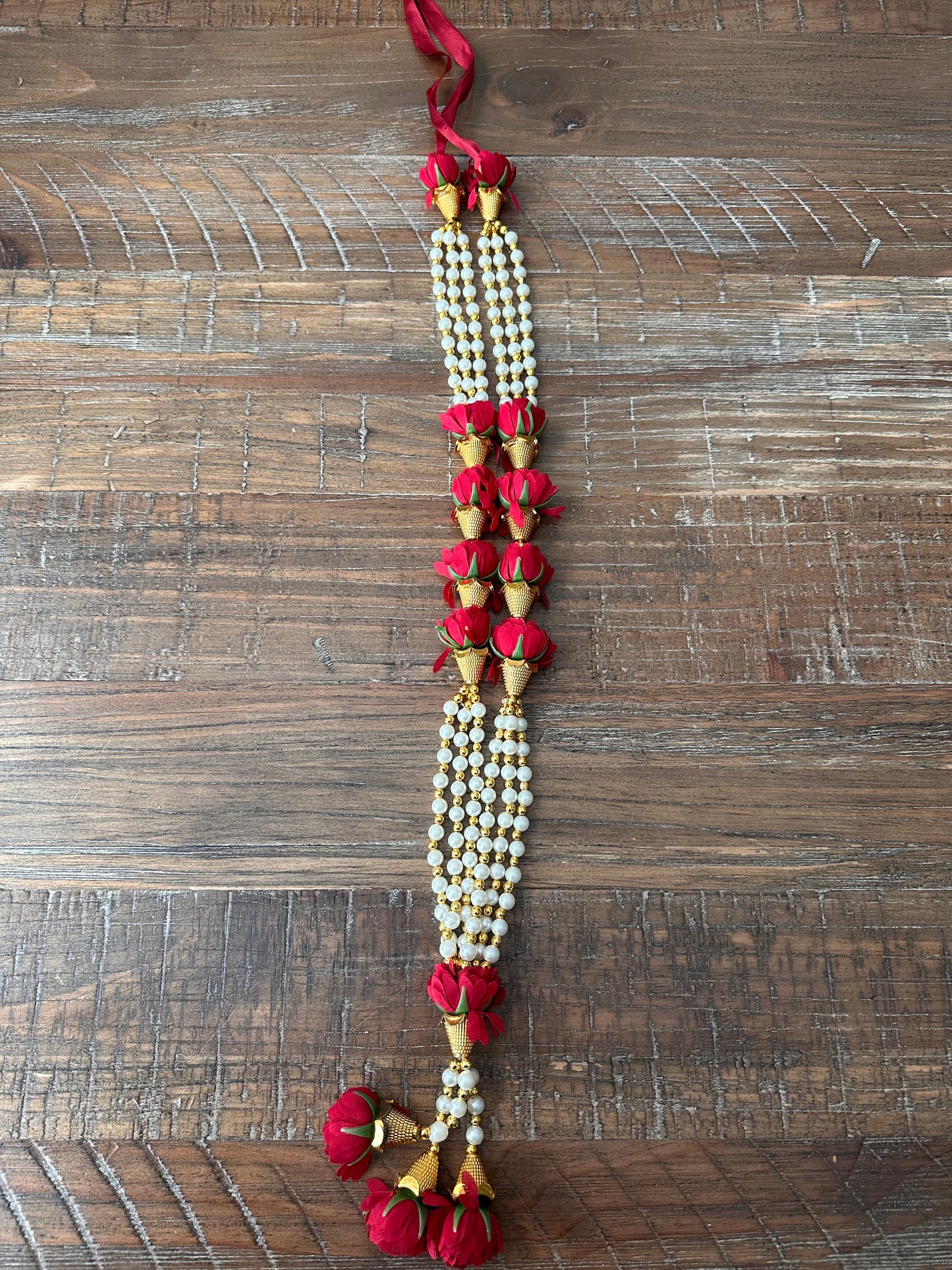 Pearl Milni Haar | Wedding Garland