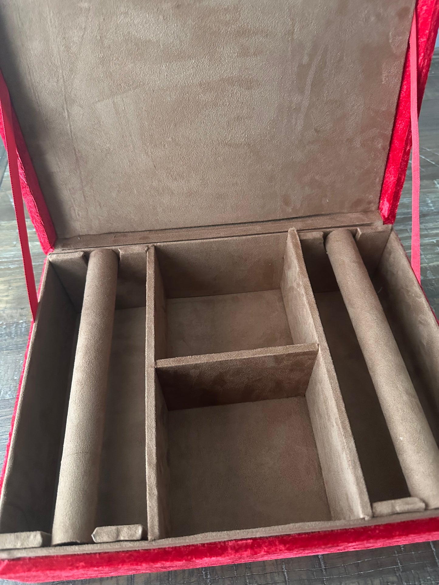 Trousseau Chooda & Kaleera Keepsake Box | Bridal Gift