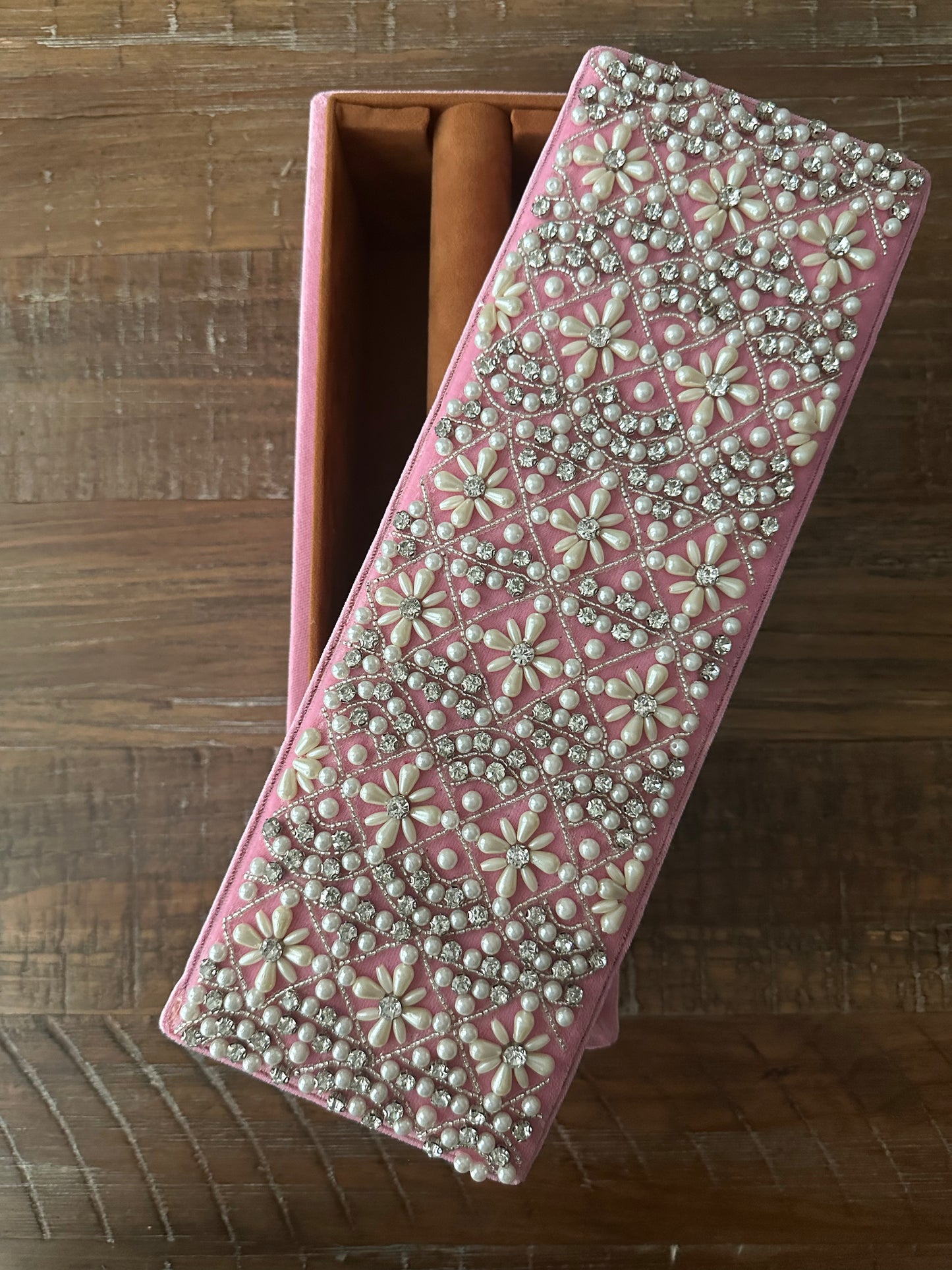 Trousseau Bridal Chooda Box | Velvet Pearl Keepsake