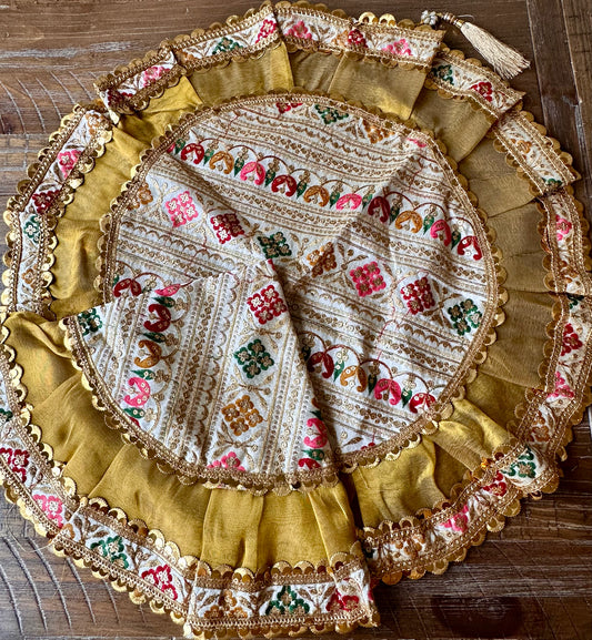 Sapna 2.0 Cream Thread Work Shagun Lap Potli