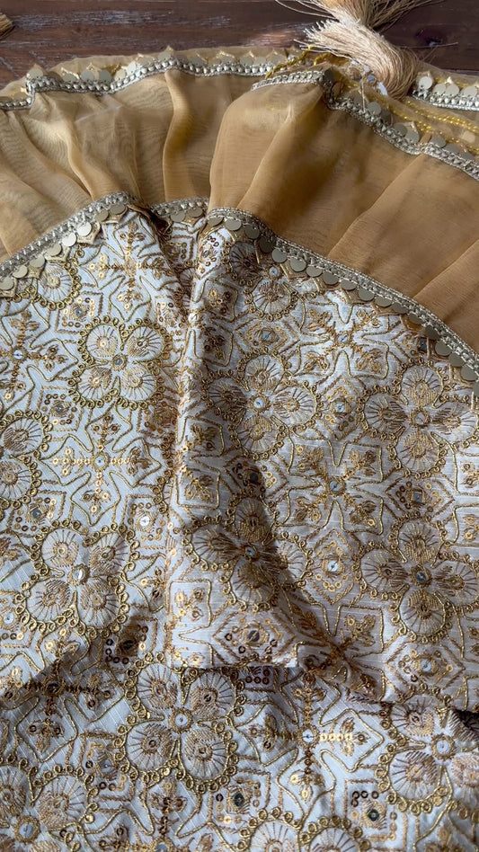 Reya Gold Shagun Lap Potli Set | Wedding