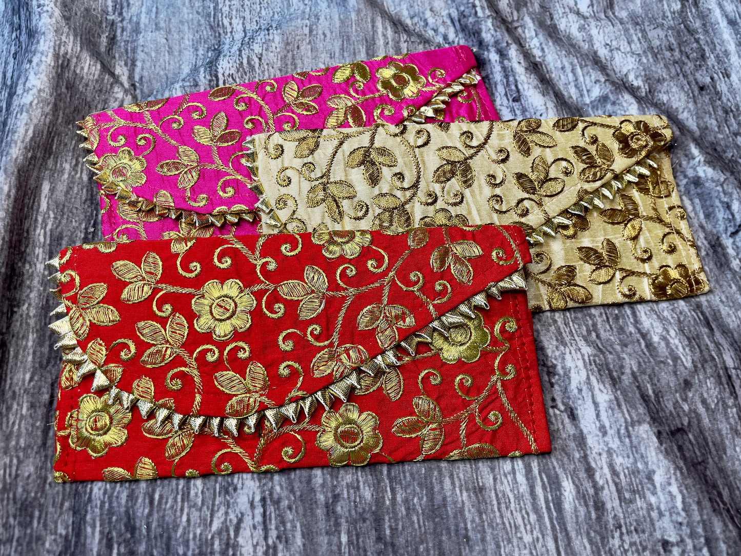 Embroidered Shagun Envelopes